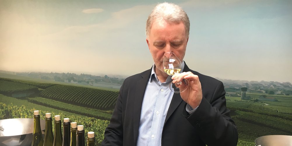 A degustação de vinhos revela reflexões filosóficas, afirma Barry C. Smith