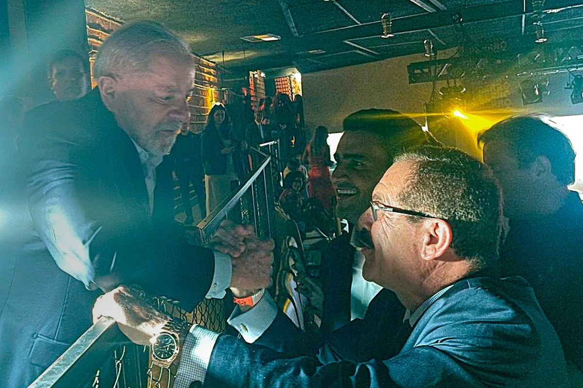 Lula indica familiar de prefeito de Maceió para vaga no Superior Tribunal de Justiça