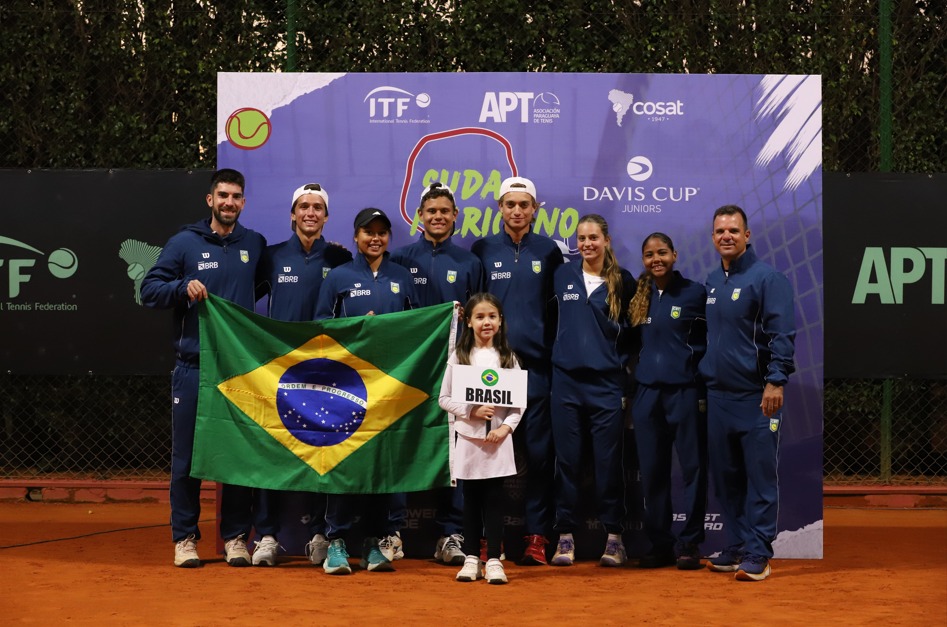 Brasil chega às finais do Sul-Americano de 16 e se prepara para Davis e BJK Junior