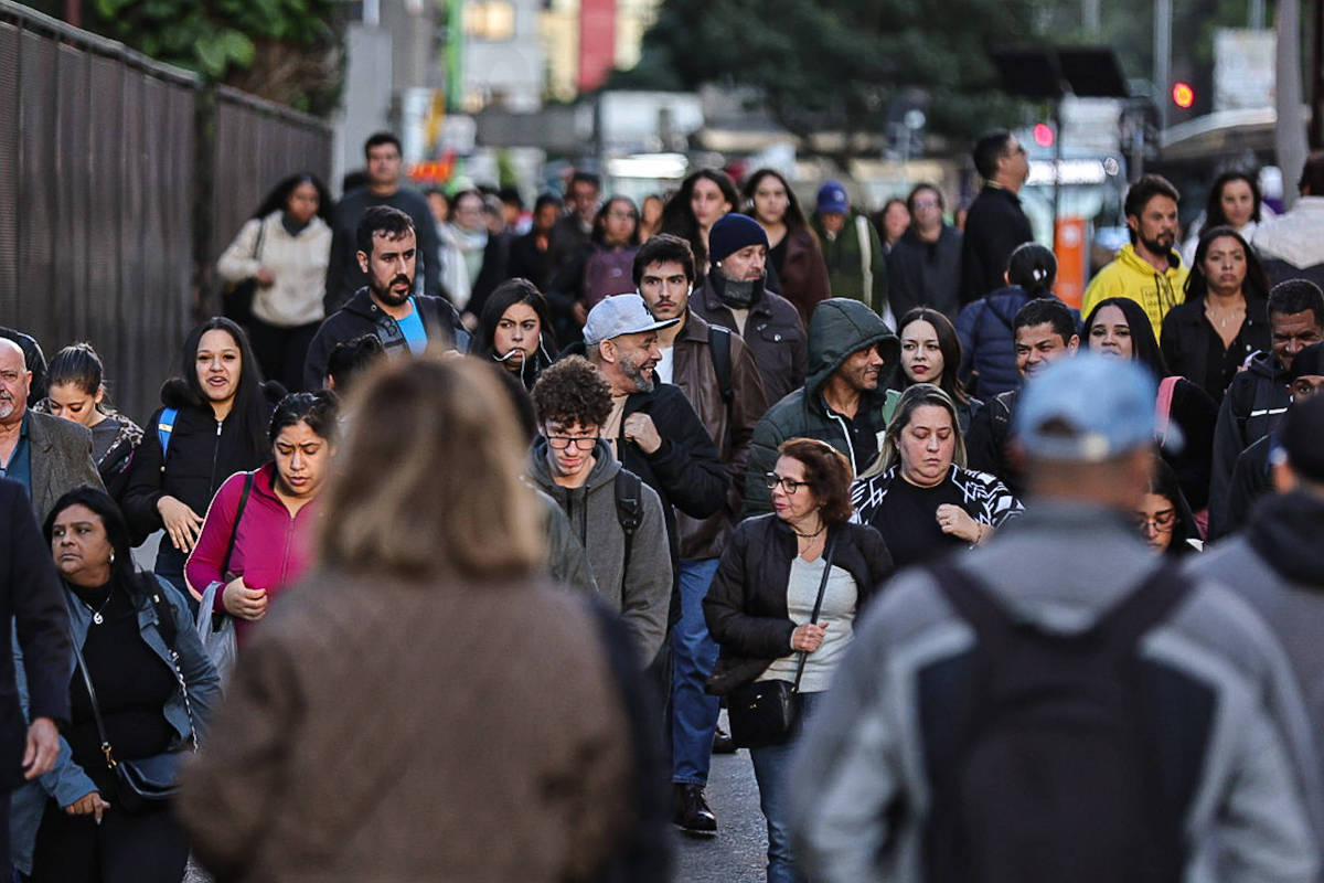 Frio intenso provoca queda de temperatura em São Paulo, que pode chegar a 9°C