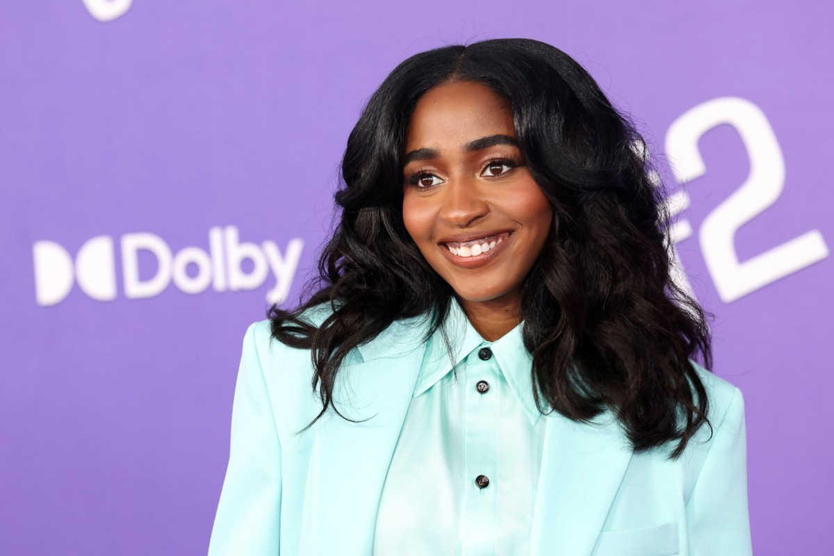 Ayo Edebiri faz história como a primeira mulher indicada a duas categorias no Emmy
