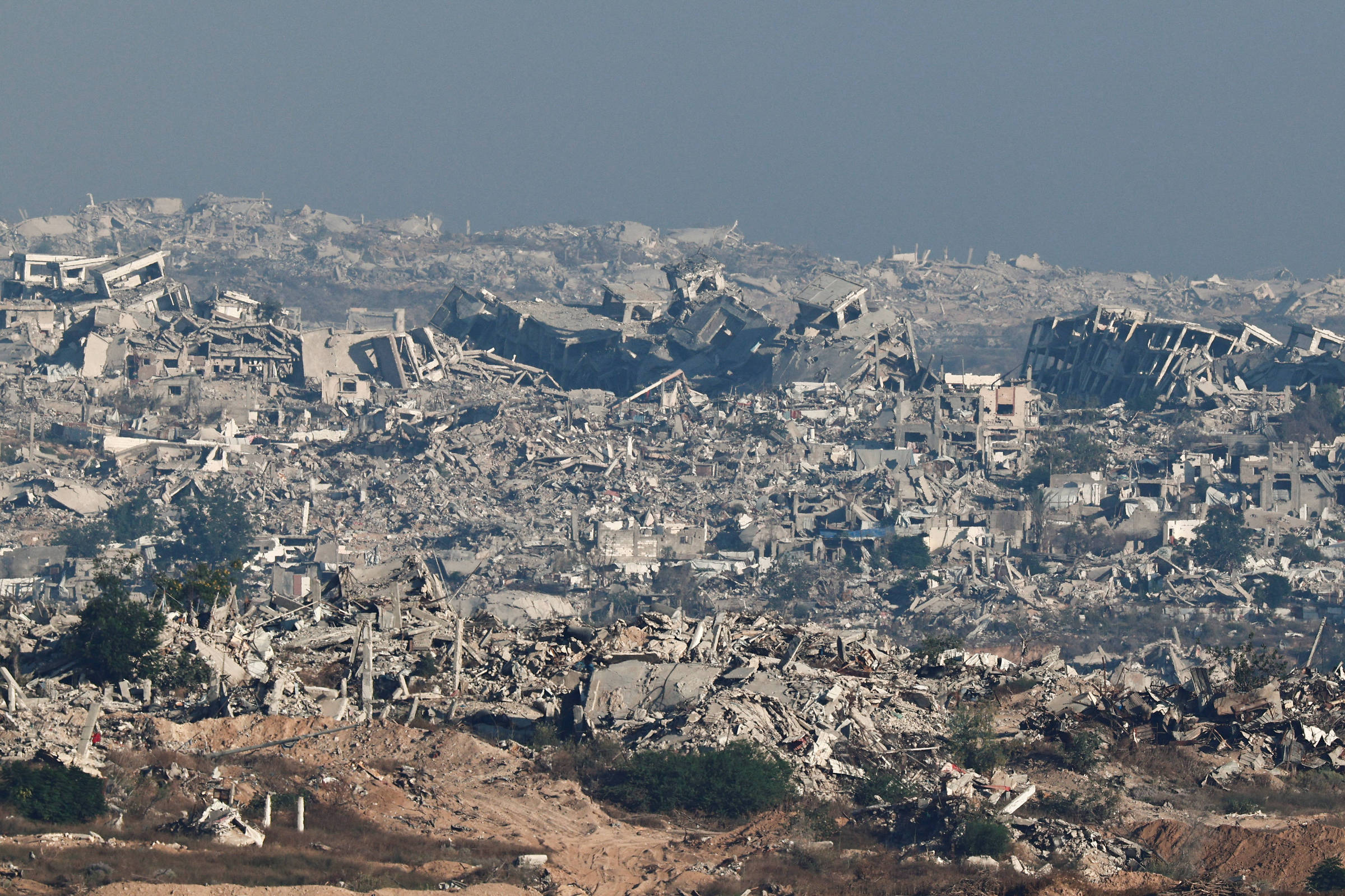 Ex-premiê de Israel critica plano de 'cidade humanitária' em Gaza como inaceitável