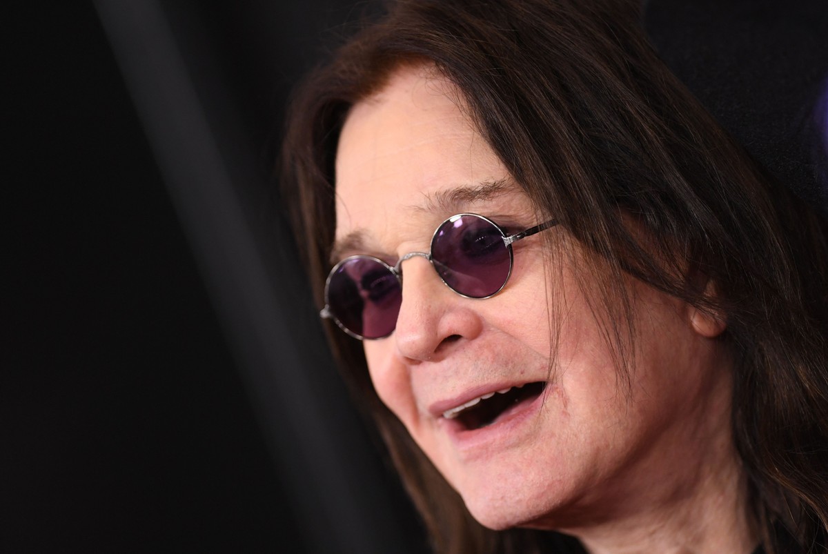 Ozzy Osbourne revela histórico de problemas de saúde e recebe homenagens dos fãs