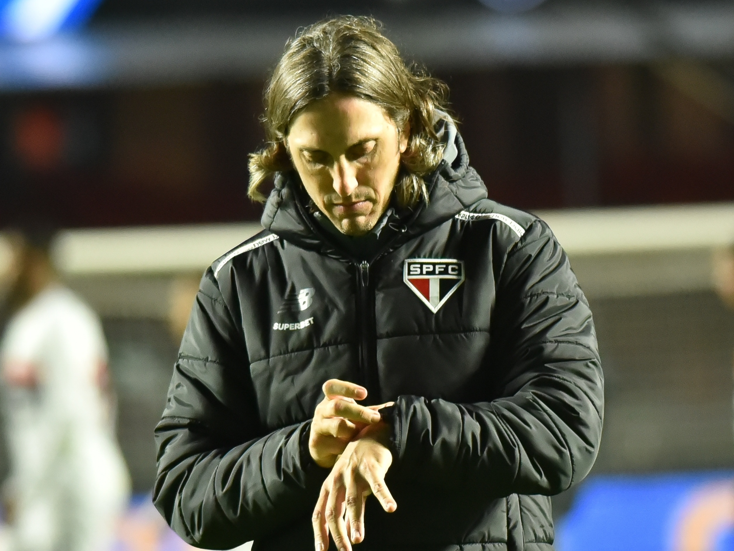 São Paulo define futuro da temporada em dez dias com chegada de Zubeldía