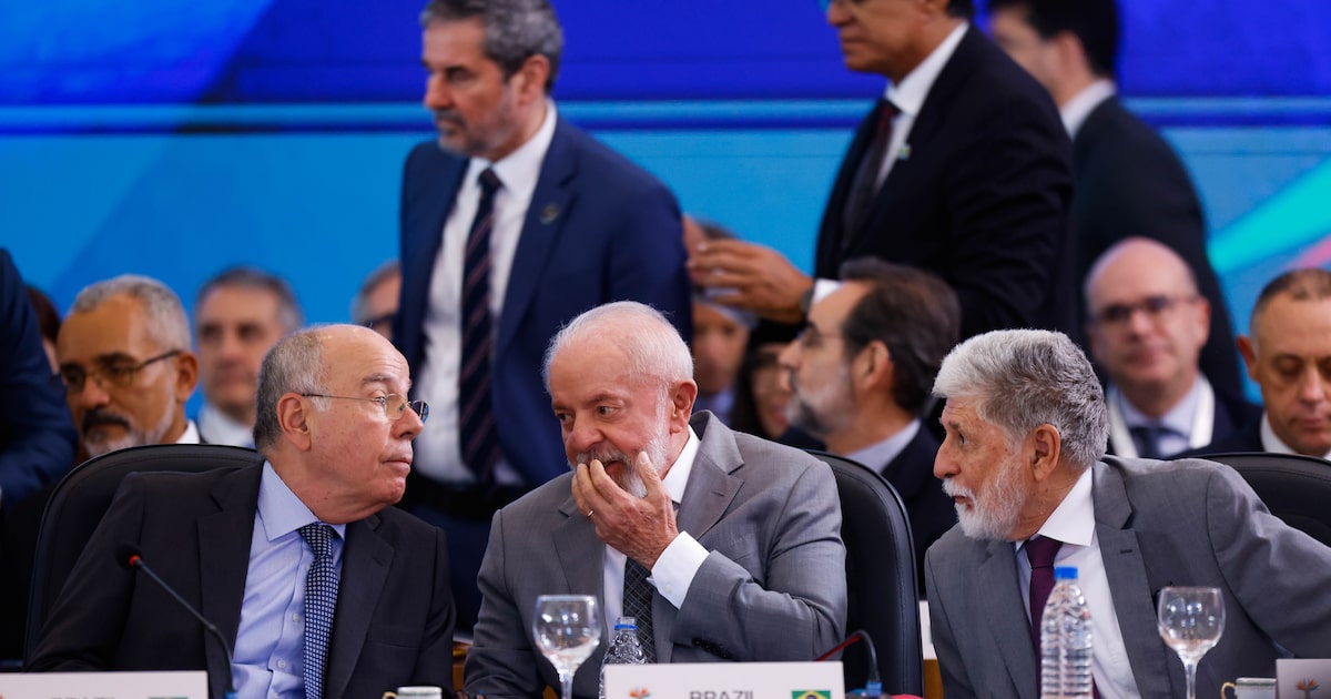 Brics deve se consolidar antes de considerar novas adesões, afirma Celso Amorim