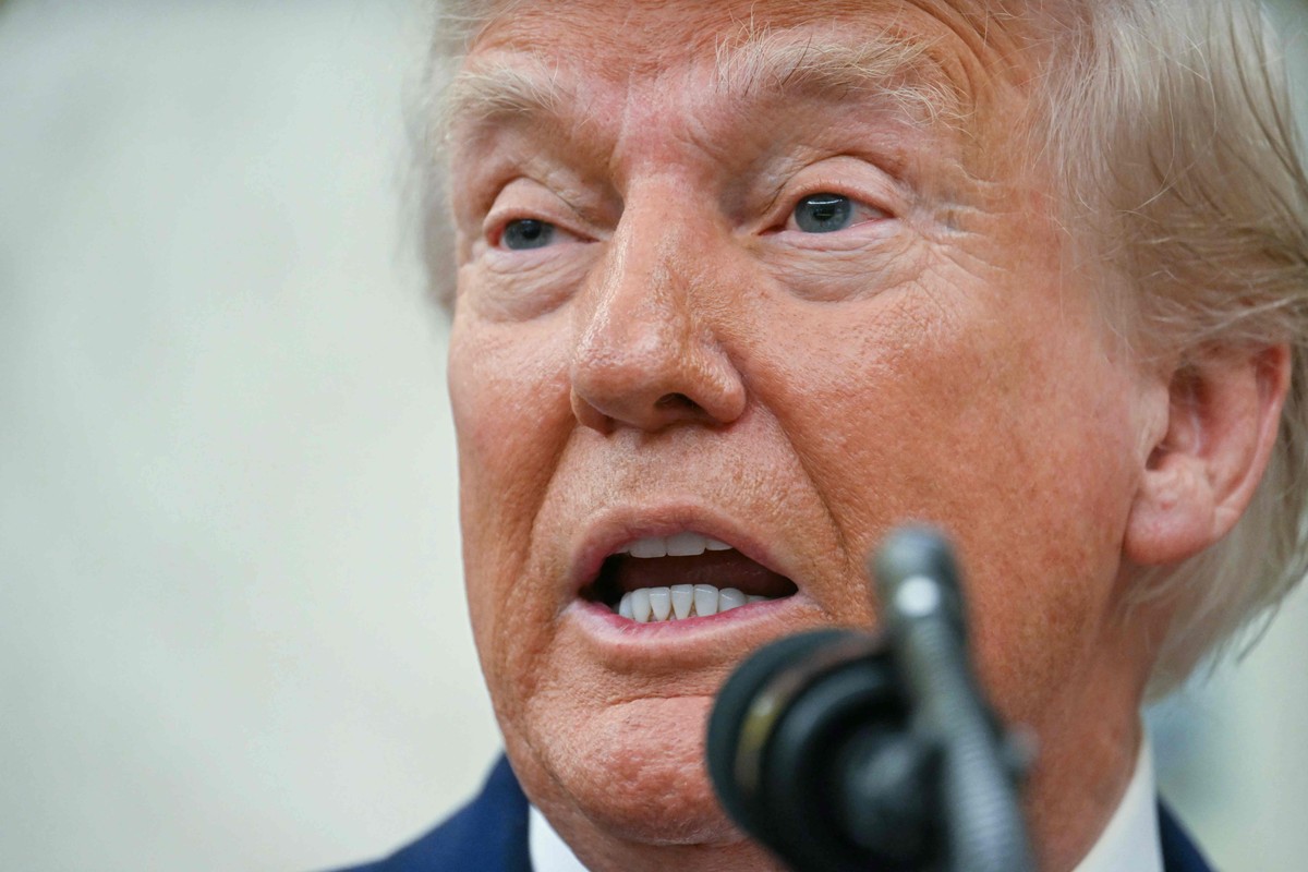 Trump ameaça cortar subsídios de Harvard em retaliação ideológica