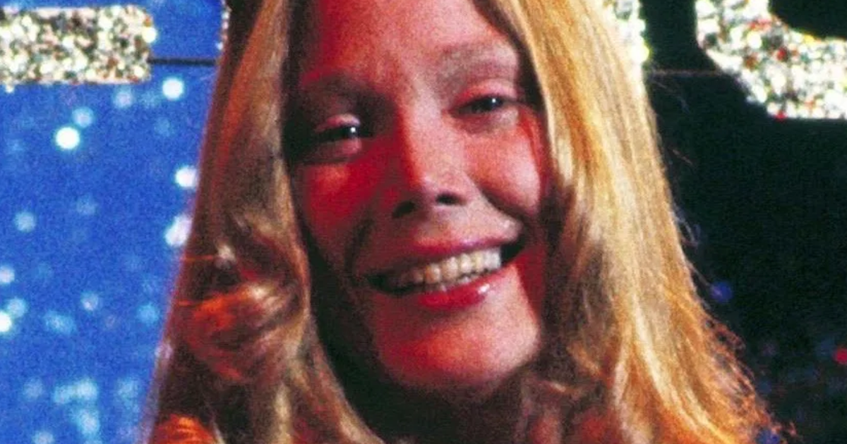 Carrie: A Estranha inicia filmagens e revela imagem do set de gravação