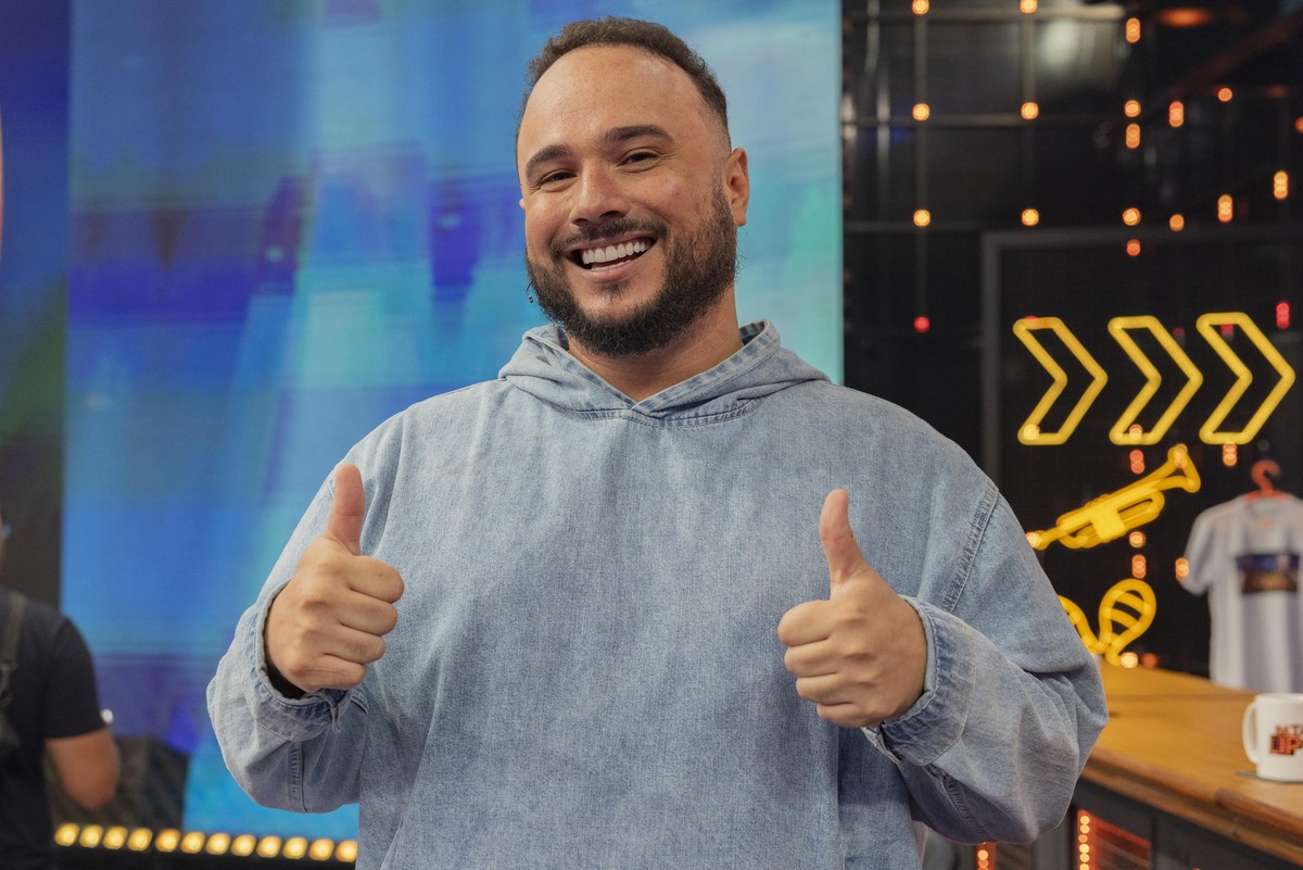 Ed Gama e Rafael Saraiva estreiam novos projetos no Porta dos Fundos