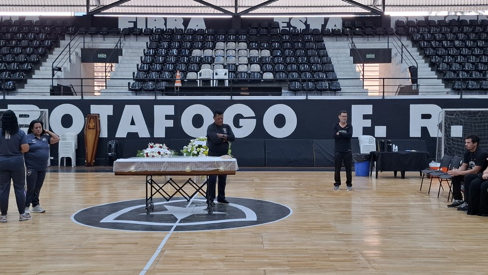 Ídolo do Botafogo, Manga é velado em General Severiano (Foto: Luzi Alves)