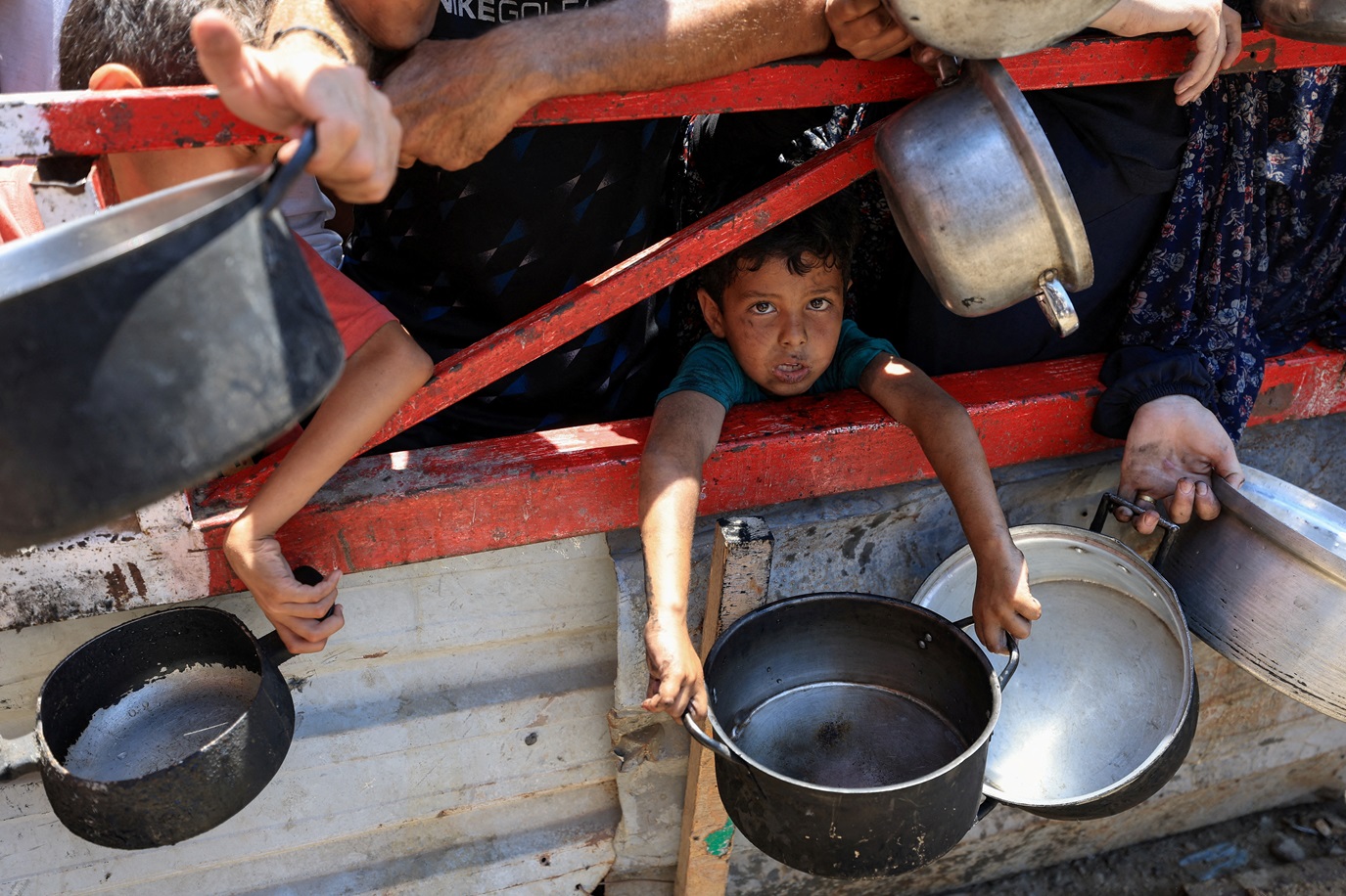 Grupos de assistência pedem urgência em ações contra a fome crescente em Gaza