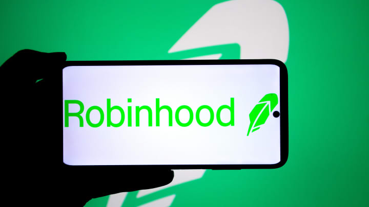 Robinhood enfrenta investigação na União Europeia após alerta da OpenAI sobre tokens