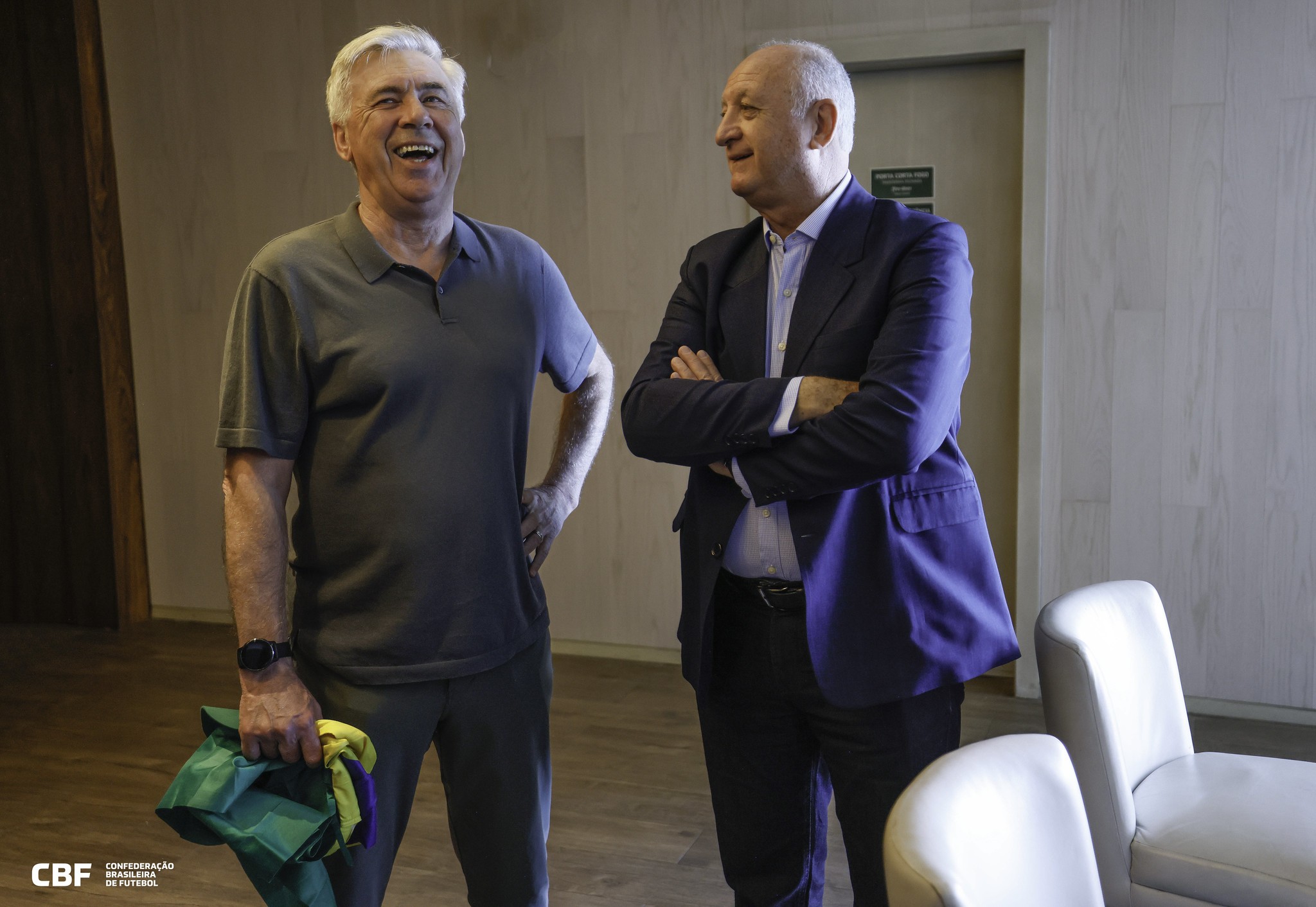 Felipão se reinventa no Grêmio e contribui com a base e contratações do clube