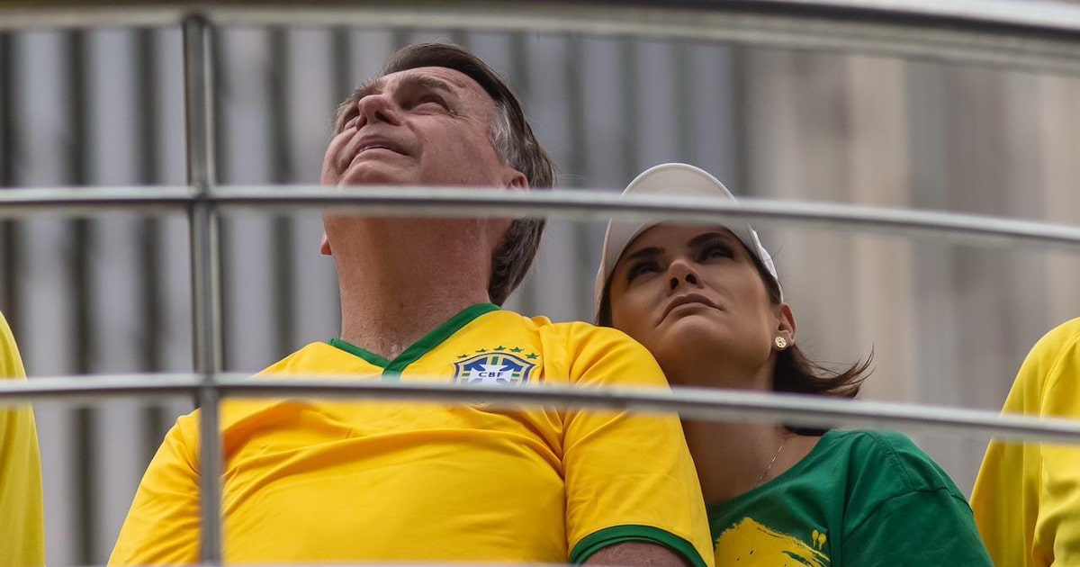 Michelle Bolsonaro cita a Bíblia ao comentar sobre a prisão de Jair Bolsonaro