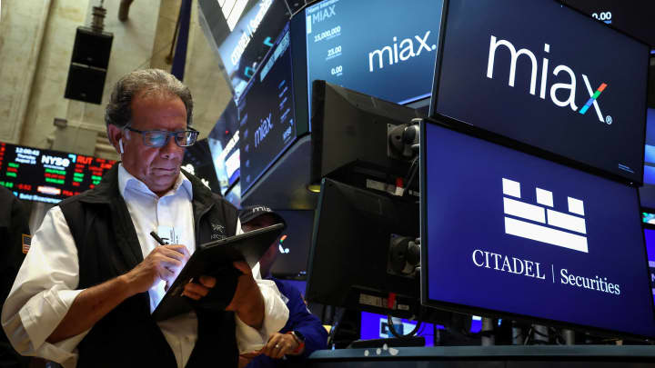 Relatório de inflação atinge mercado e provoca mudanças nas expectativas econômicas