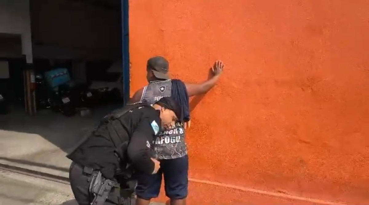 Polícia Civil prende funcionários de transportadoras por roubo de cargas