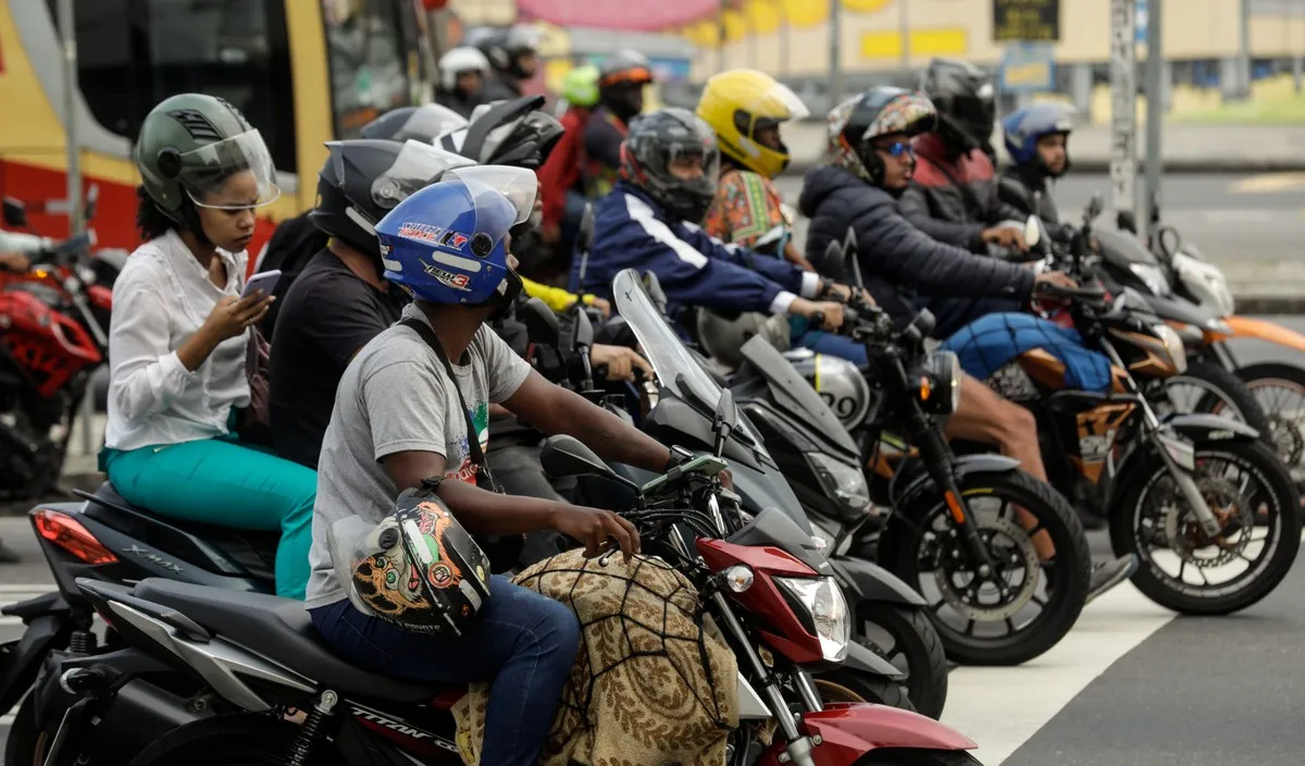 Prefeitura do Rio lança plano para aumentar segurança viária e reduzir acidentes com motos
