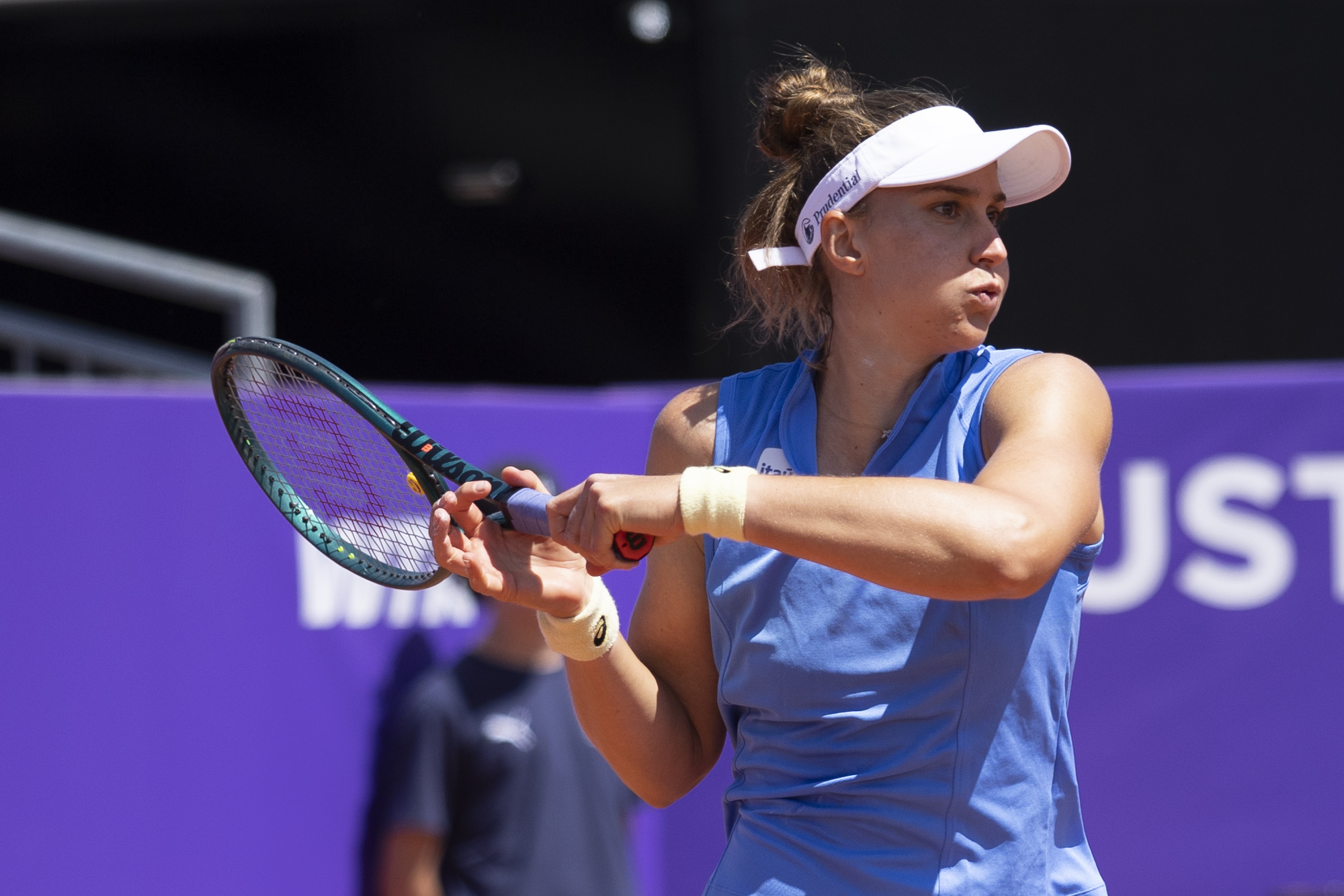Beatriz Haddad Maia se prepara para Roland Garros com foco em voltar ao top 20 do ranking