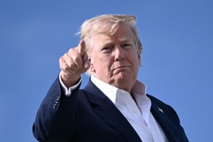 Datafolha: 57% dos brasileiros rejeitam apoio de Trump ao julgamento de Bolsonaro