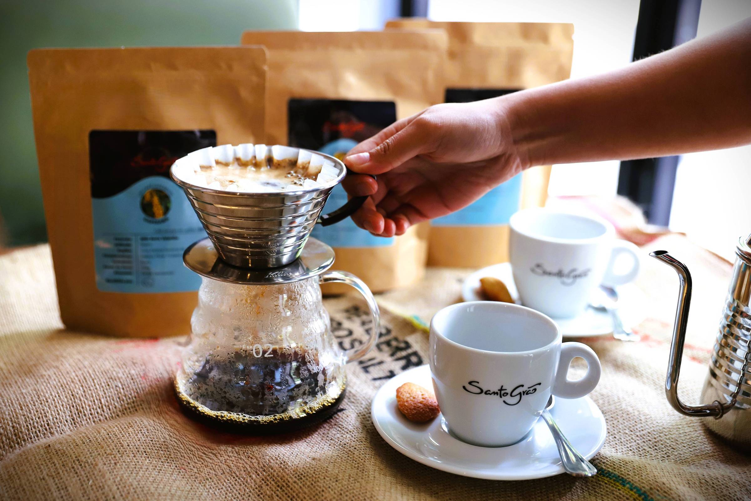 Santo Grão oferece degustação de café fermentado para explorar novos sabores