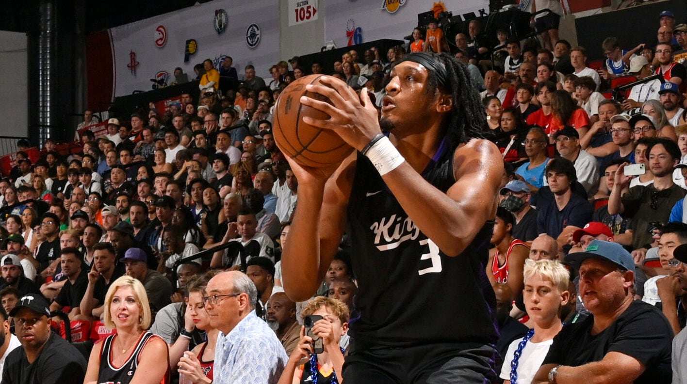 Isaac Jones brilha e leva os Kings à final da Liga de Verão da NBA 2025