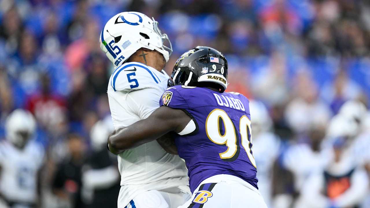 Anthony Richardson deixa jogo de pré-temporada dos Colts com lesão no dedo