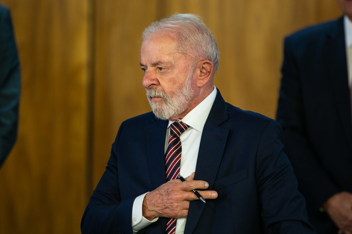 Lula discute estratégias com ministros do União Brasil em reunião decisiva