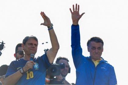 Bolsonaro avalia apoio a Tarcísio na corrida presidencial de 2026