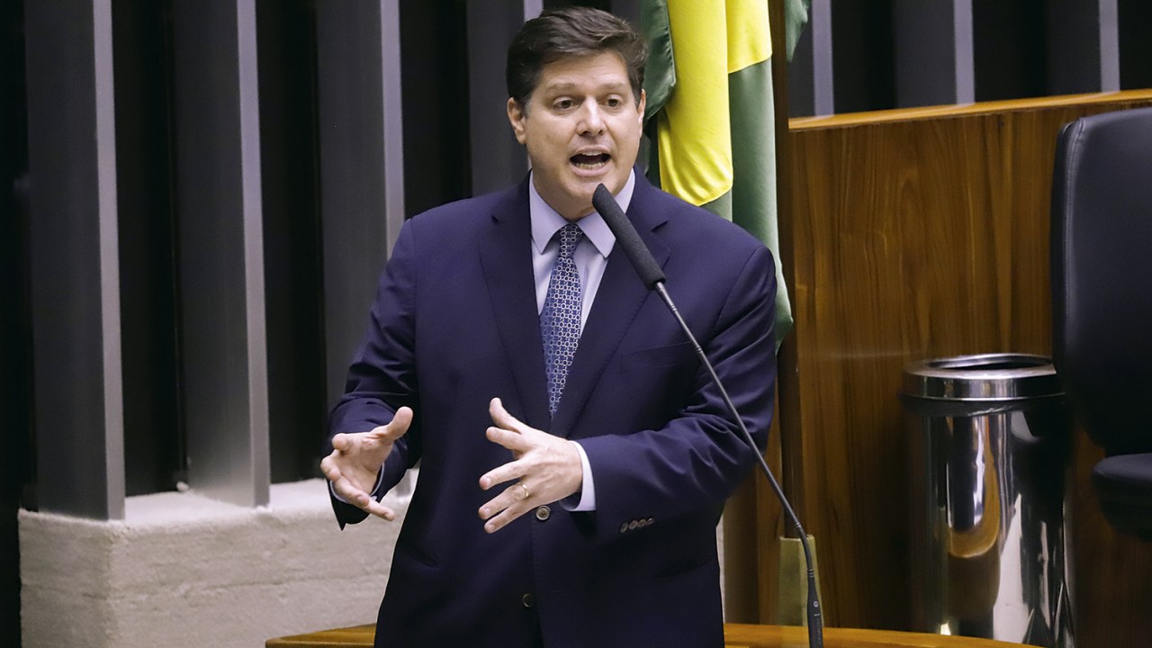 MDB anuncia candidatura a governador em seis estados nas próximas eleições