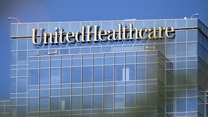 UnitedHealth prevê lucros de 2025 abaixo do esperado devido a altos custos médicos