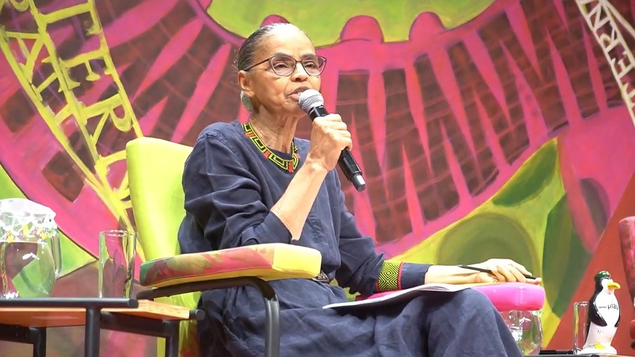 Marina Silva comenta sobre a estranheza do momento atual no Brasil