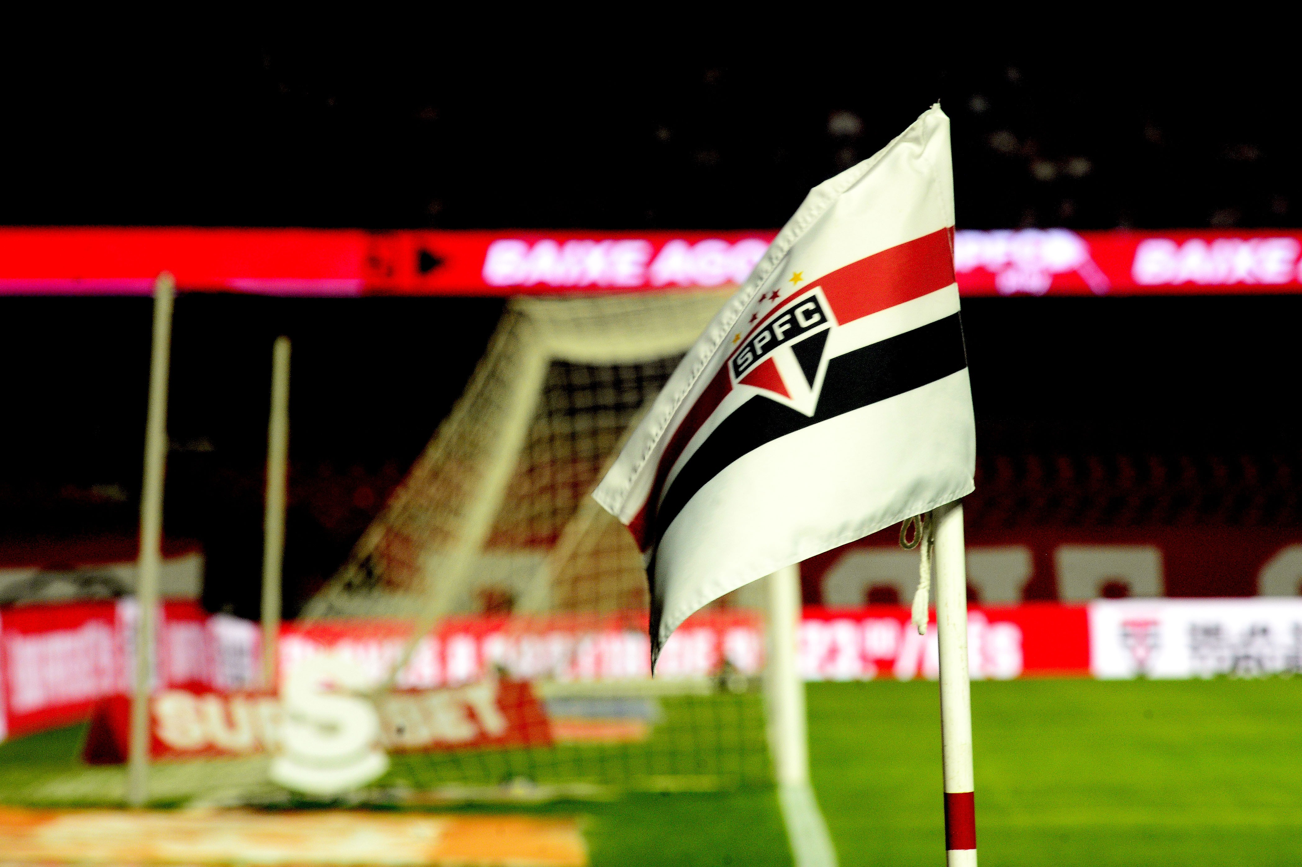São Paulo e Athletico-PR duelam na Copa do Brasil; confira escalações e transmissão