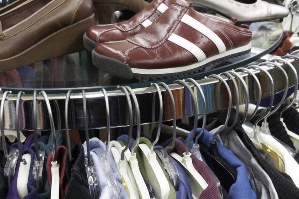 Empresária fatura US$ 9 mil em um ano com a venda de roupas usadas