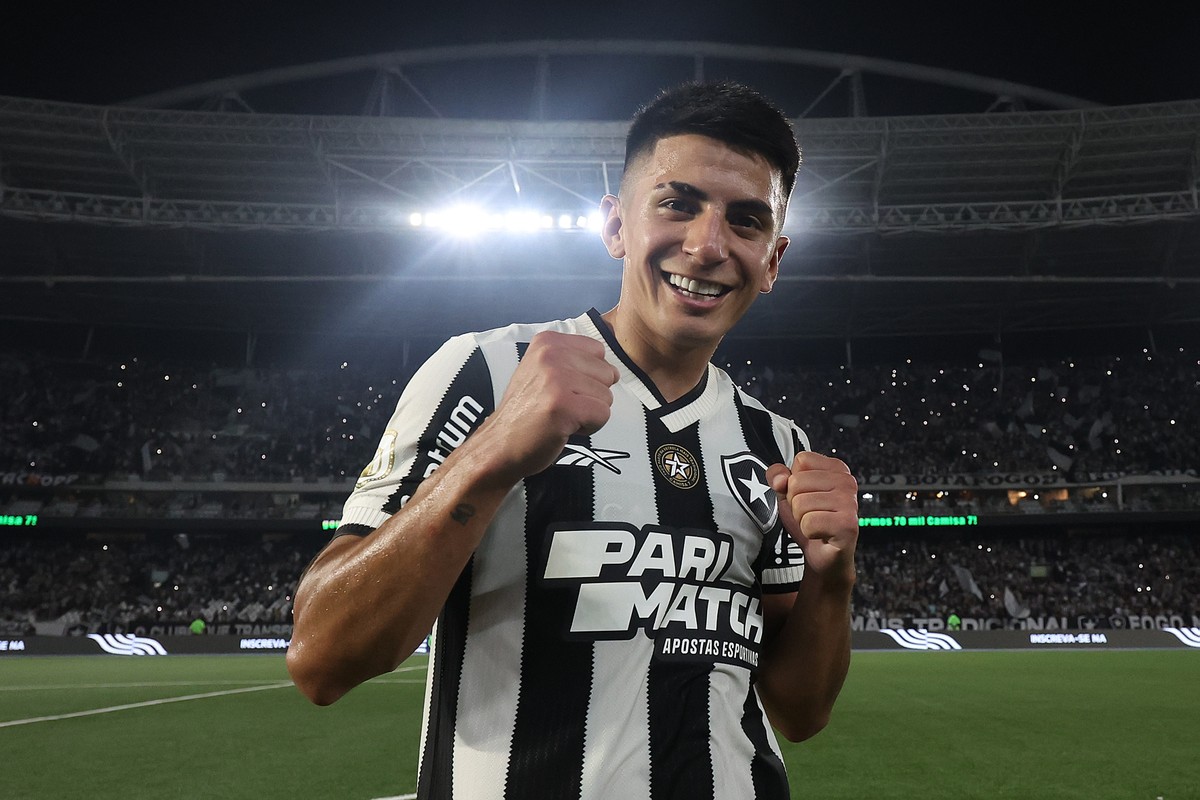 Zenit se junta ao Benfica na corrida por Thiago Almada, do Botafogo