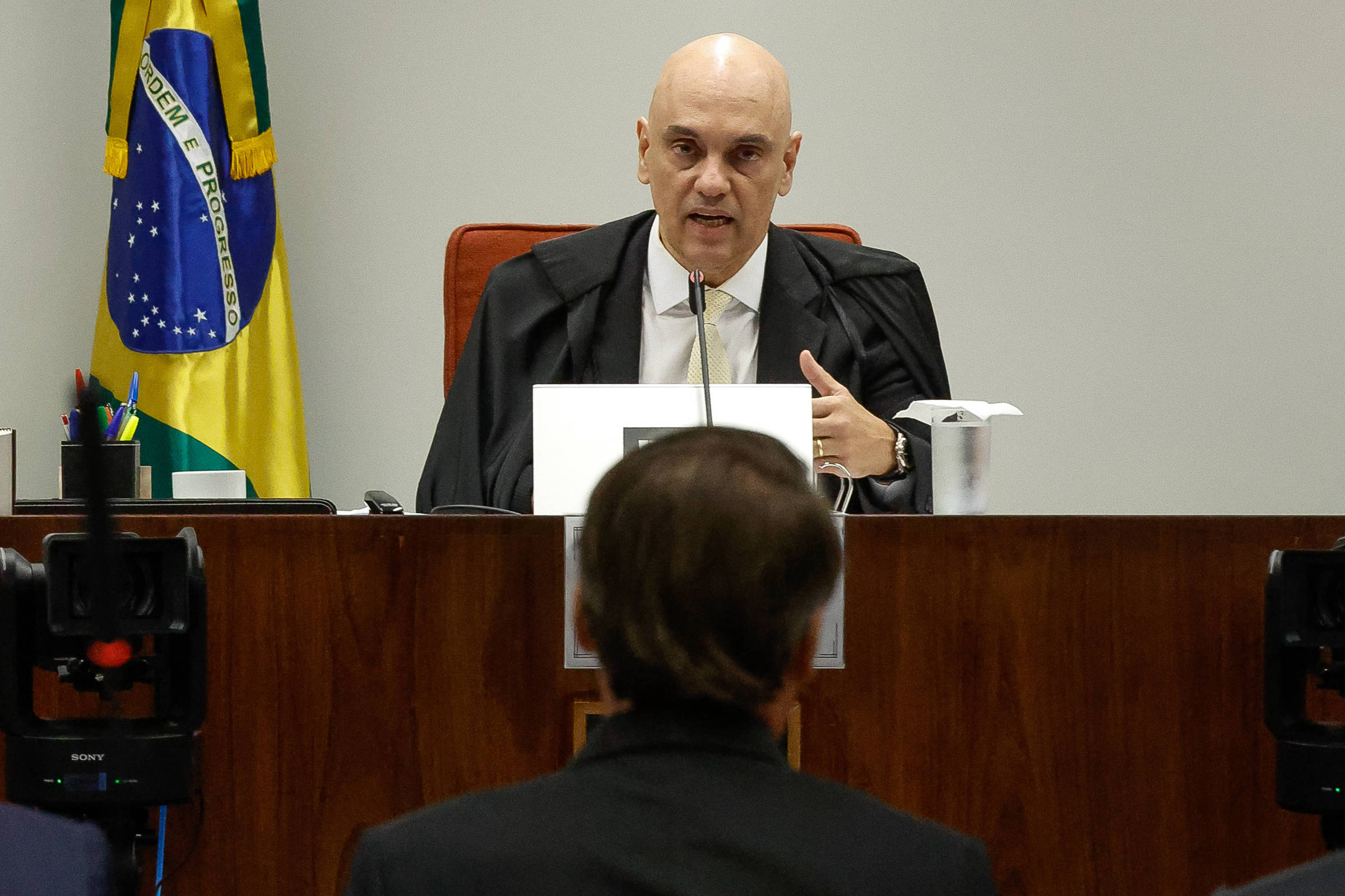 Moraes considera inconstitucional projeto de anistia proposto por Bolsonaro