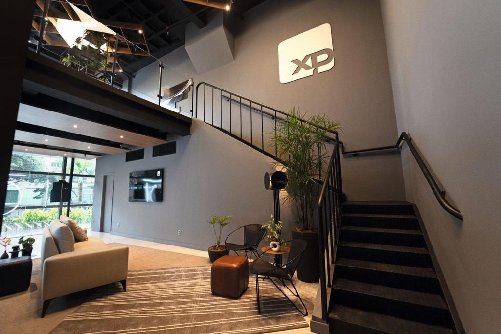 XP oferece 16 mil bolsas para capacitação de novos assessores de investimentos