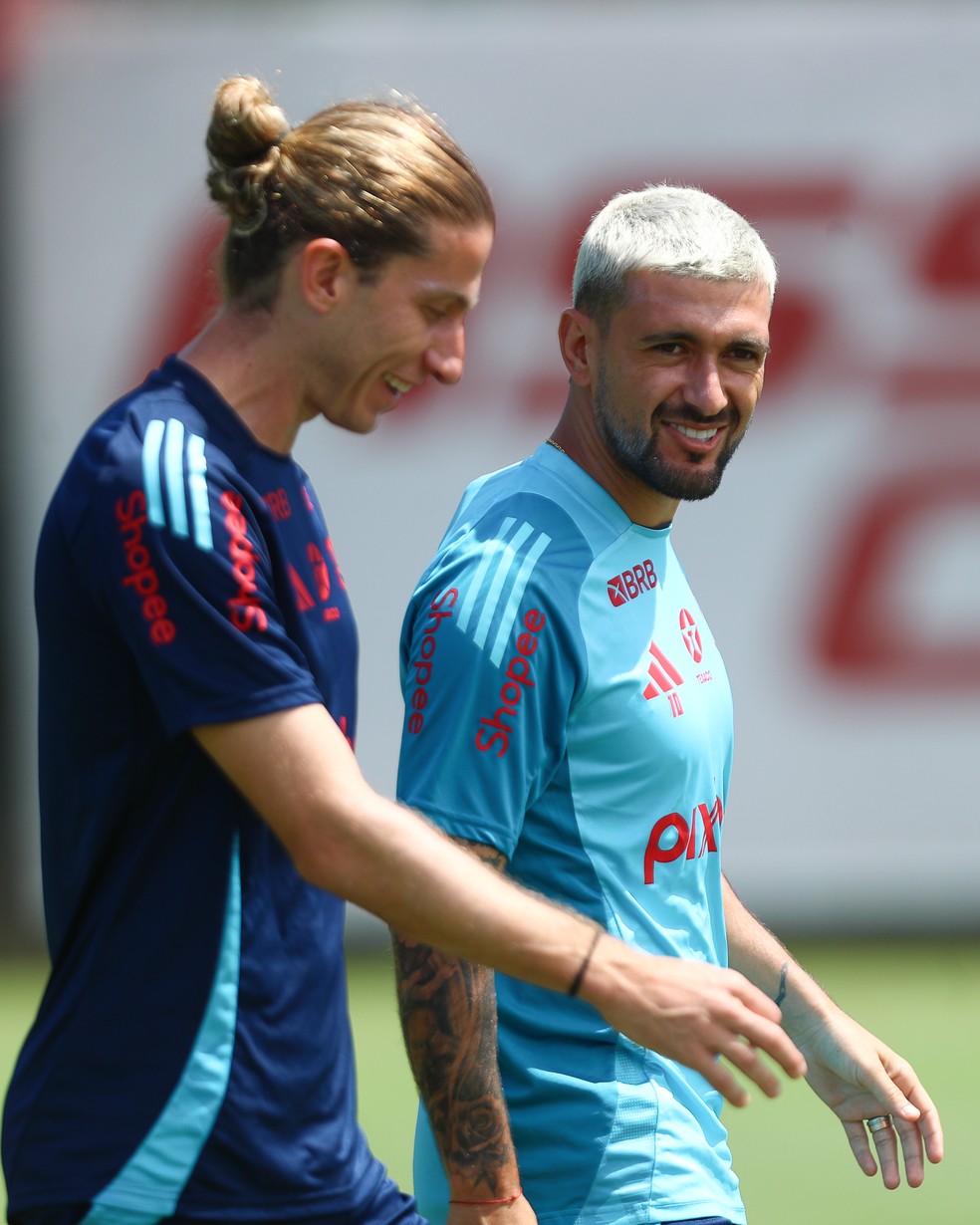 Arrascaeta foca em conquistas no Flamengo e descarta sonho europeu