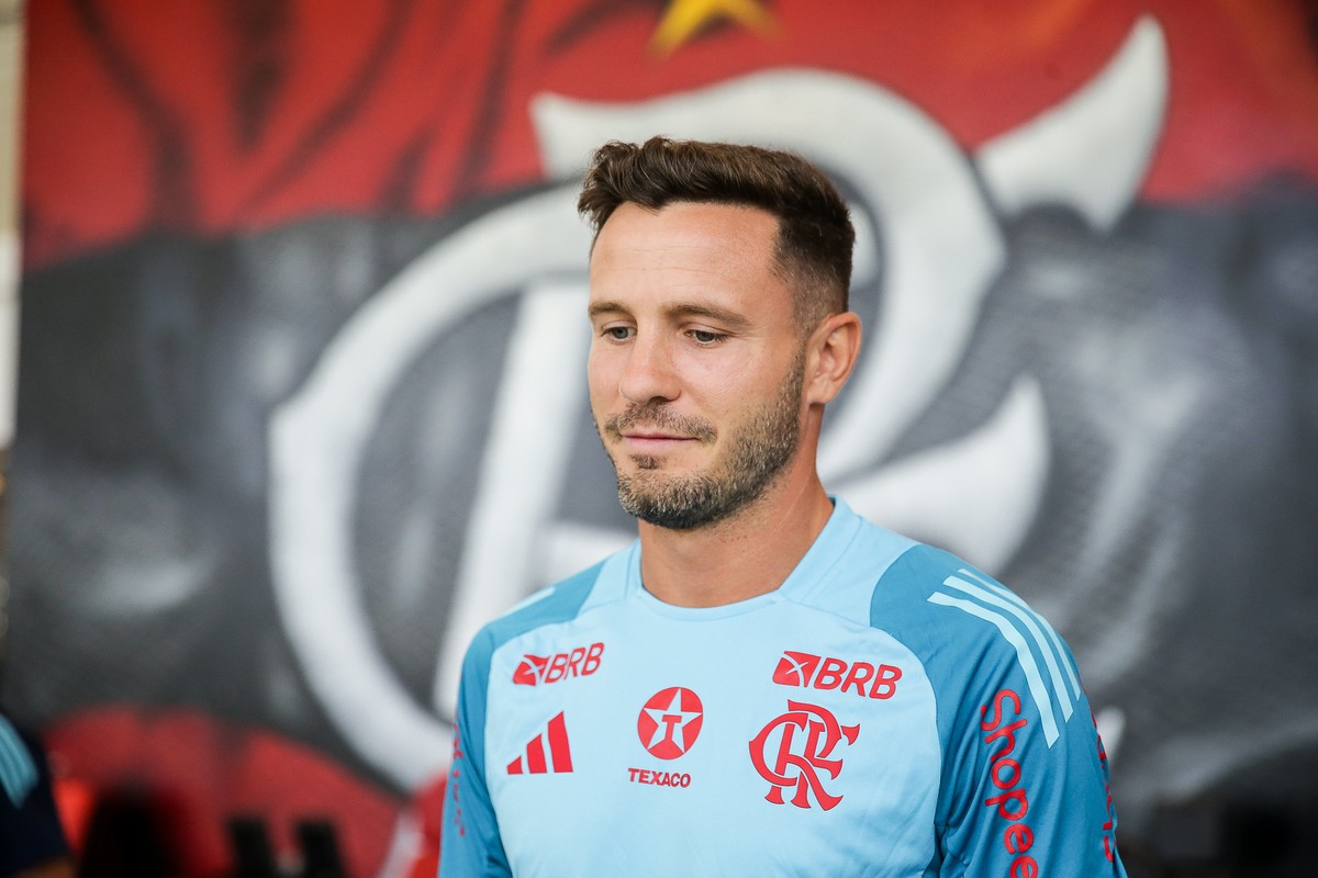 Flamengo apresenta reforços Saúl e Emerson Royal para a torcida neste domingo