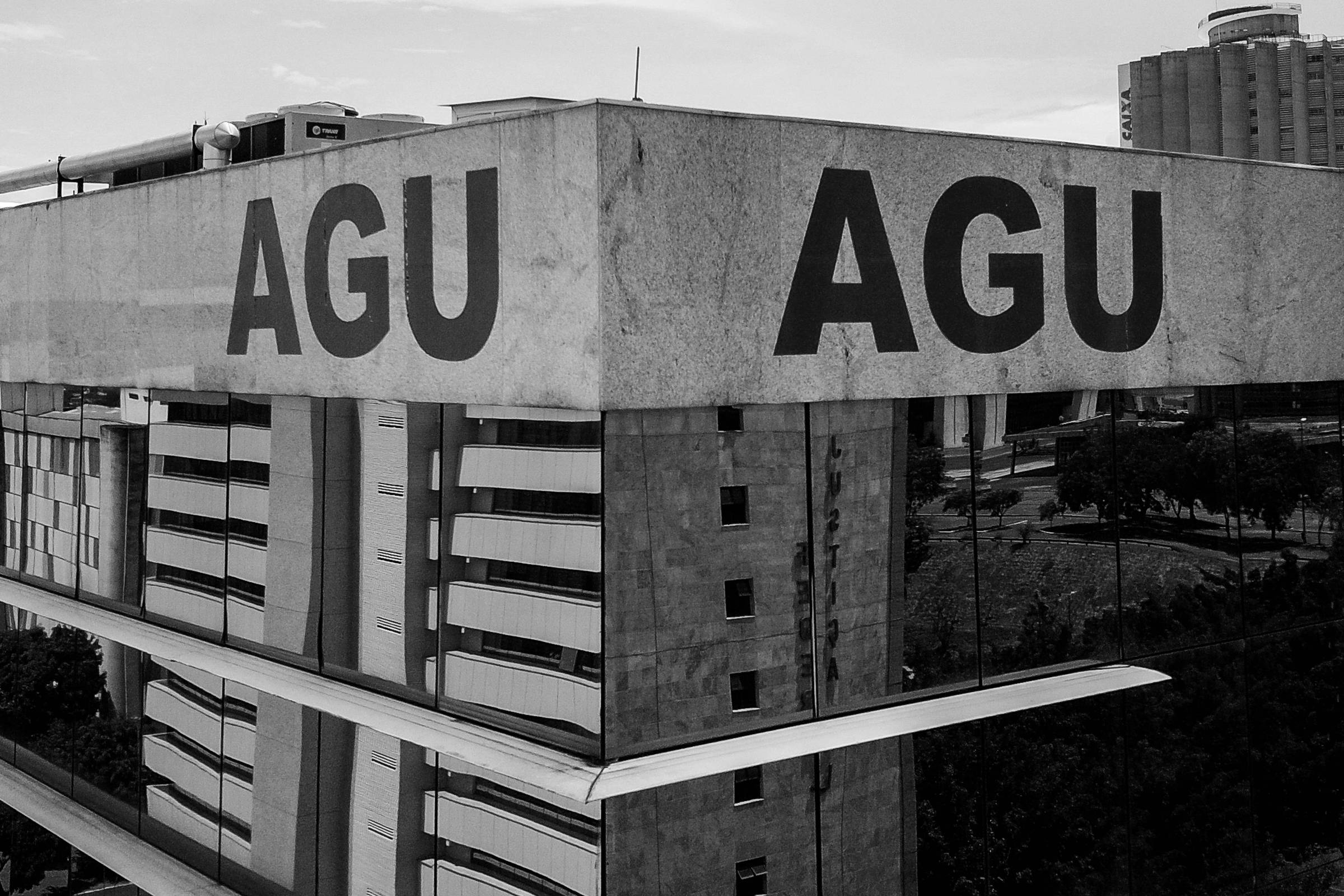 Pagamento exorbitante a advogados públicos pode ser abolido em breve