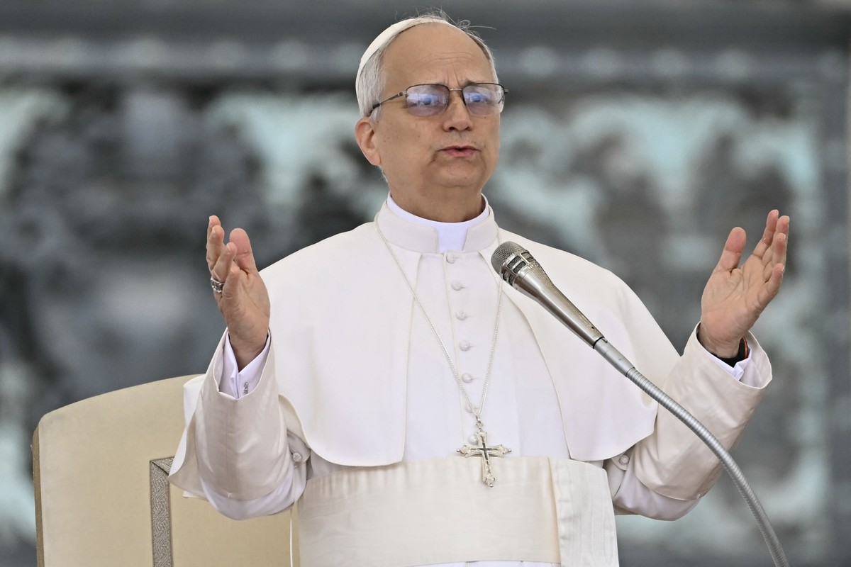 Leão XIV resgata tradição papal deixada de lado por Francisco