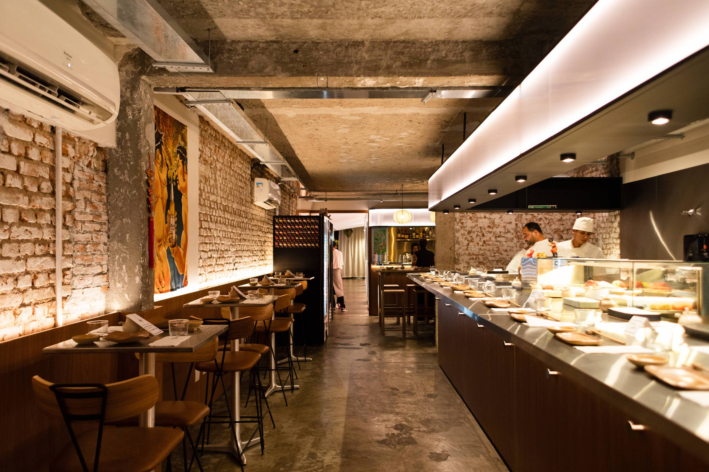 São Paulo ganha três novos restaurantes japoneses, incluindo um com refeições em pé