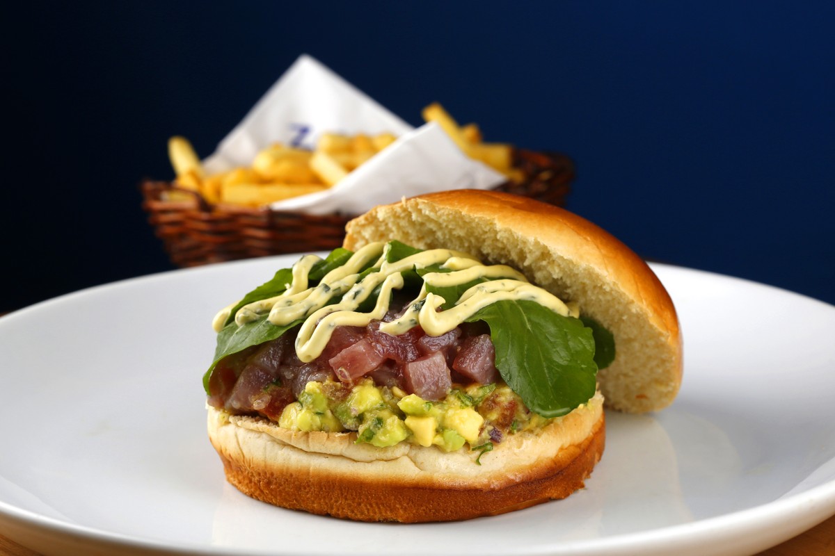 Zuza Fish Bar lança menu especial para celebrar um ano de sucesso no Flamengo