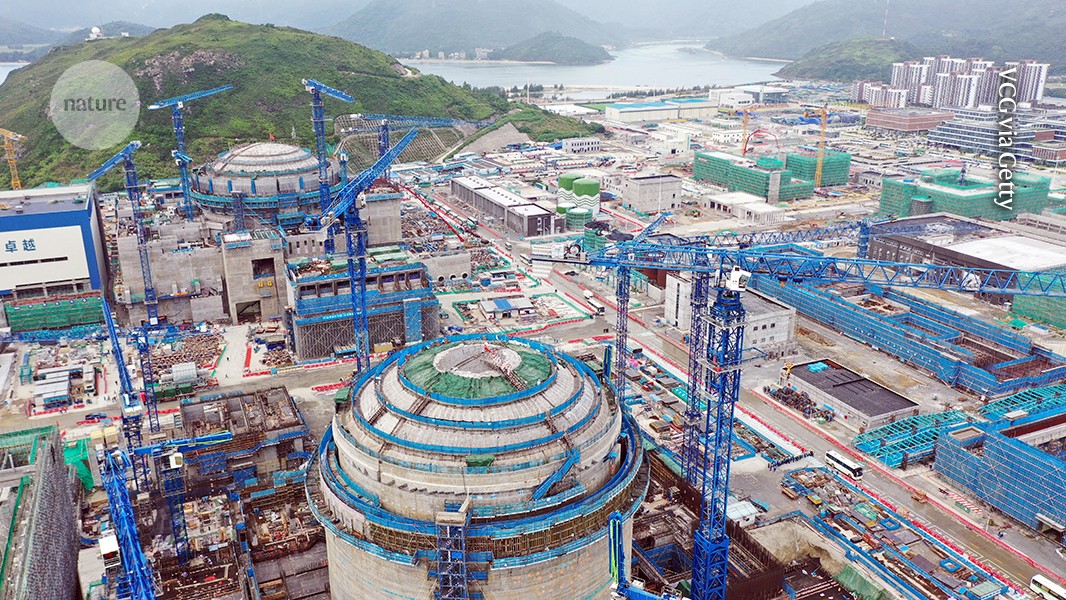 China controla custos crescentes da construção de usinas nucleares e ensina lições globais