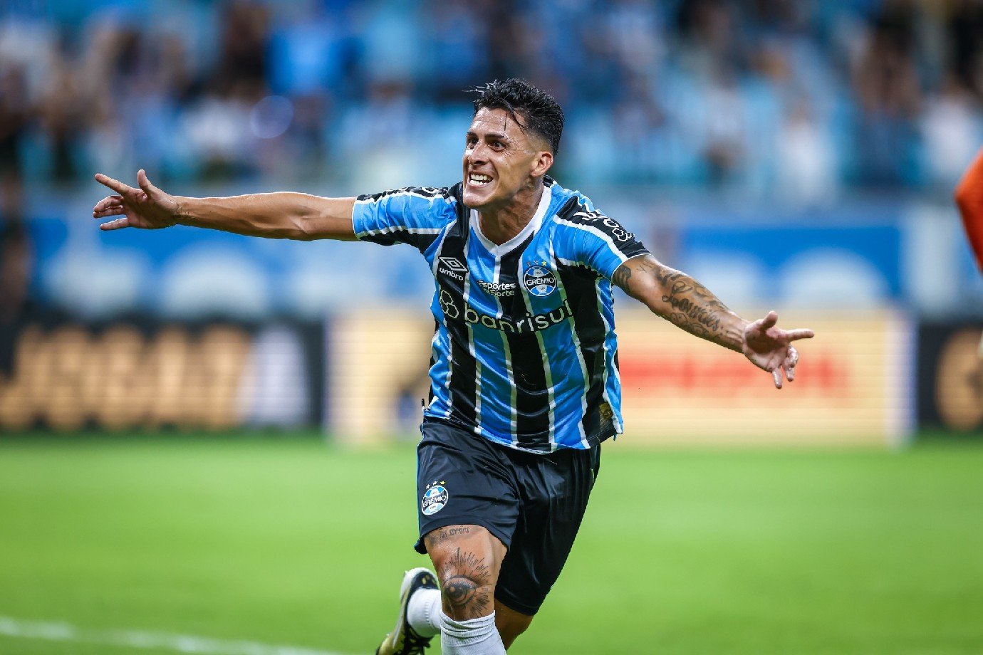 Grêmio e Fortaleza duelam pelo Brasileirão; confira horário e onde assistir