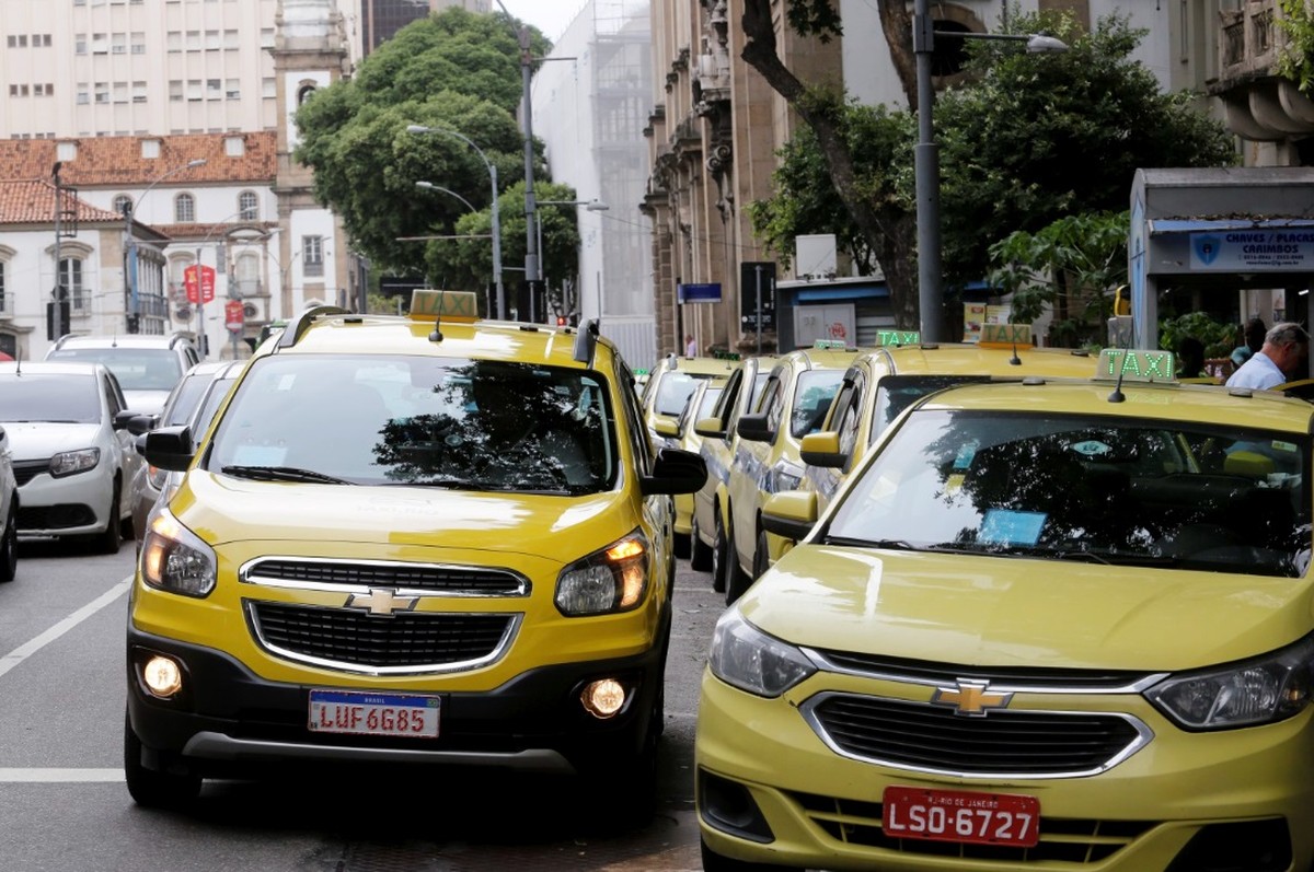 Taxistas ficam isentos de taxa de verificação de taxímetros em todo o Brasil