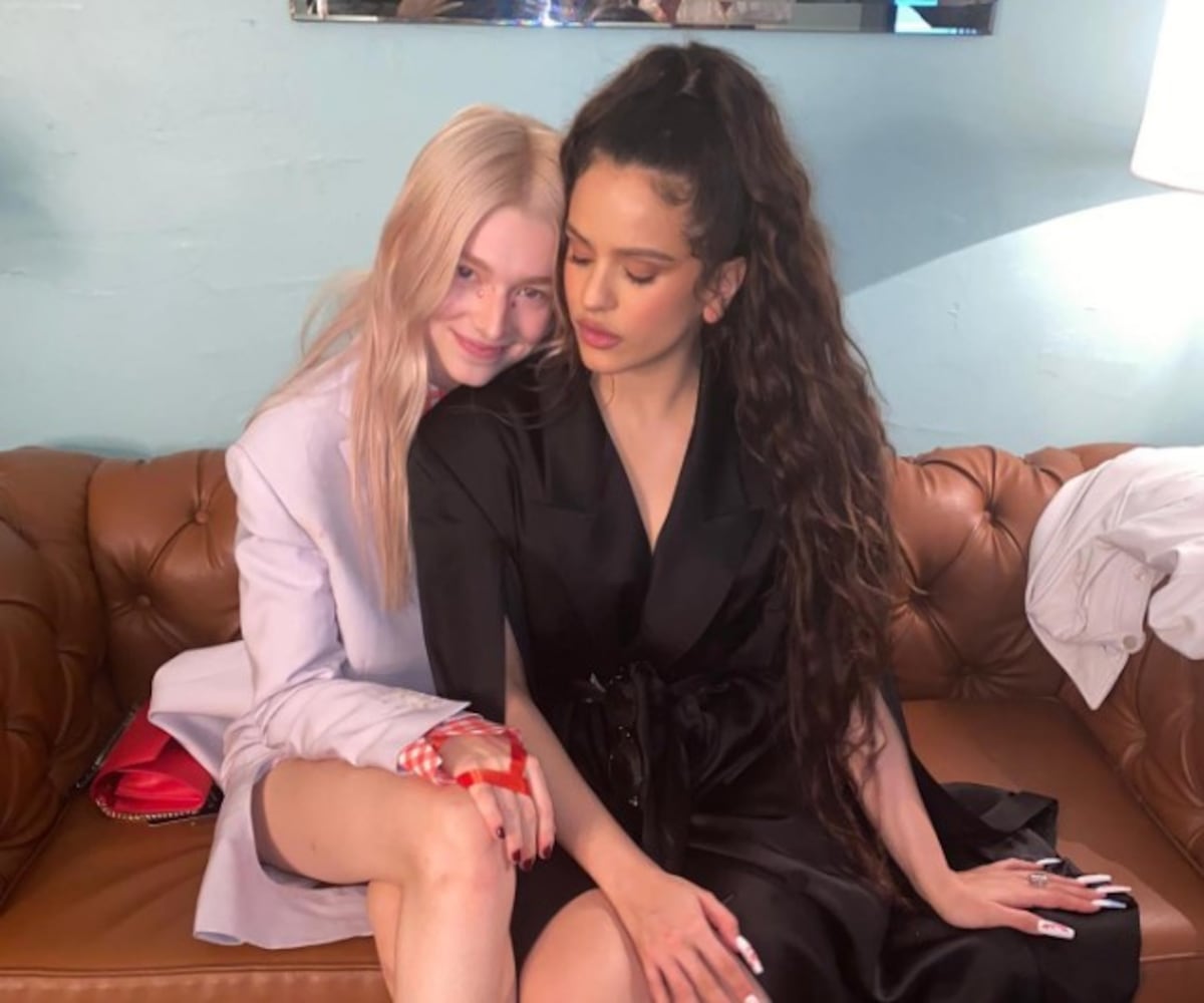 Rosalía revela detalhes sobre seu relacionamento com Hunter Schafer e fala de liberdade