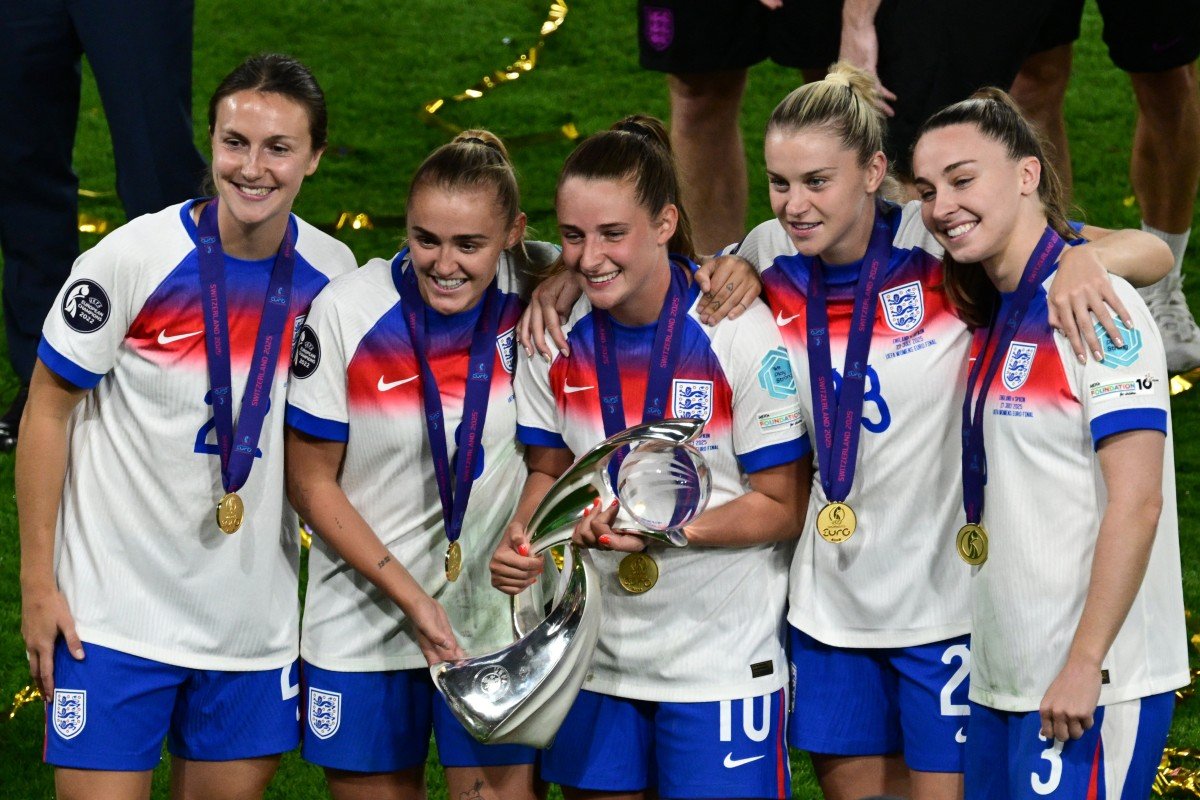 Inglaterra conquista bicampeonato da Eurocopa feminina ao vencer Espanha nos pênaltis