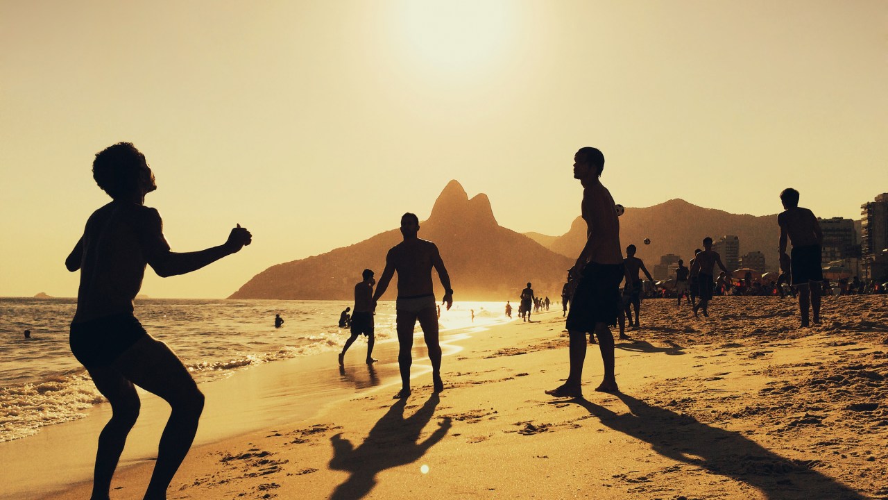 Calor intenso atinge dez capitais neste domingo, 27; confira a previsão do tempo