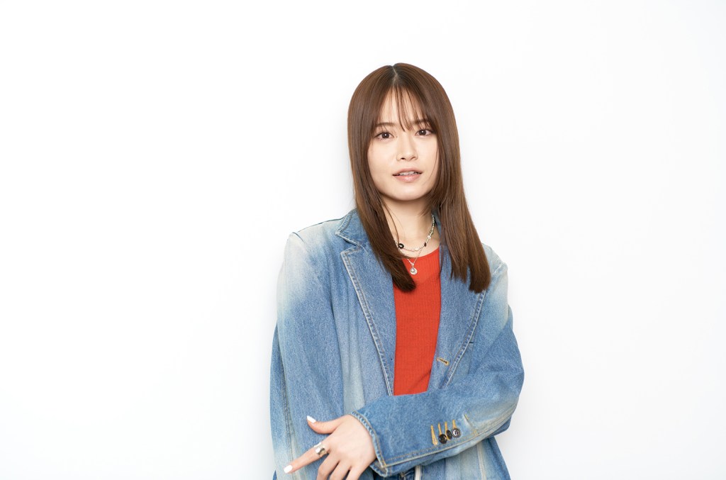 Rena Yamazaki falou sobre a transição de ser uma artista idol para atuar no jornalismo e as possibilidades de carreira para mulheres. (Foto: Reprodução)