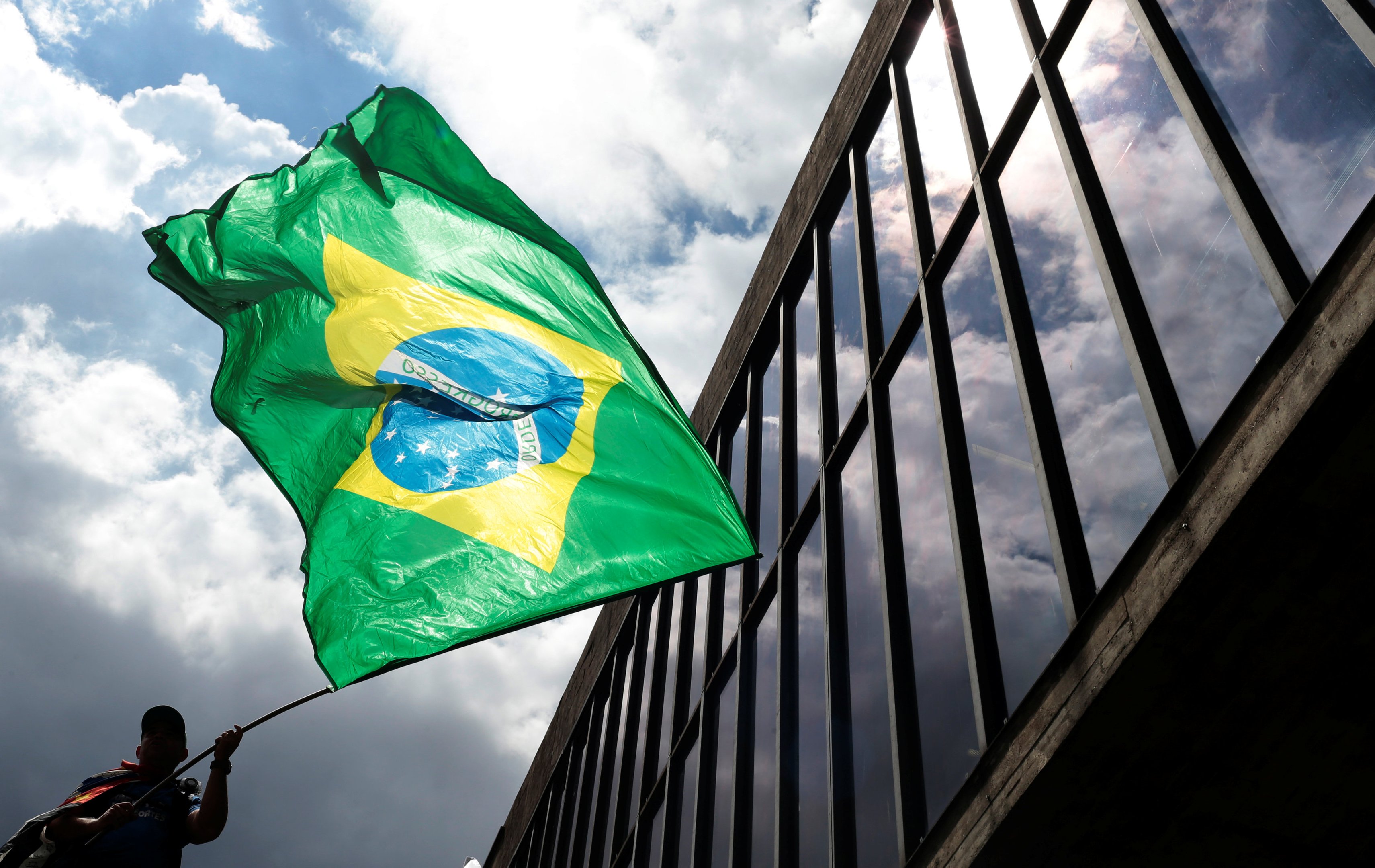 Gavekal aponta tendência de direita nas eleições de 2026 e impacto na bolsa