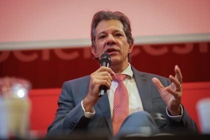 Bets lucram bilhões, mas transferem fortuna para fora do Brasil